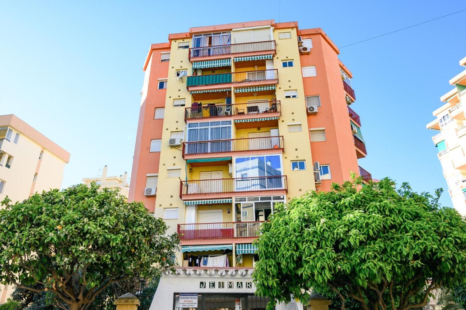 Апартаменты Burgos 2 Terrace, Pool, Parking By 10tosea Фуэнхирола